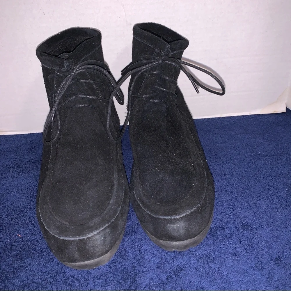 Bearpaw Angelina Wedge Ankle Boots Booties Black Suede Leather Women’s Size 10